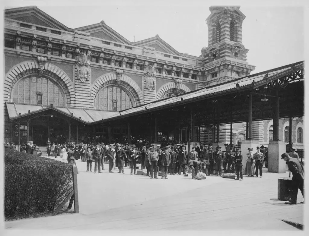 Struttura storica di Ellis Island